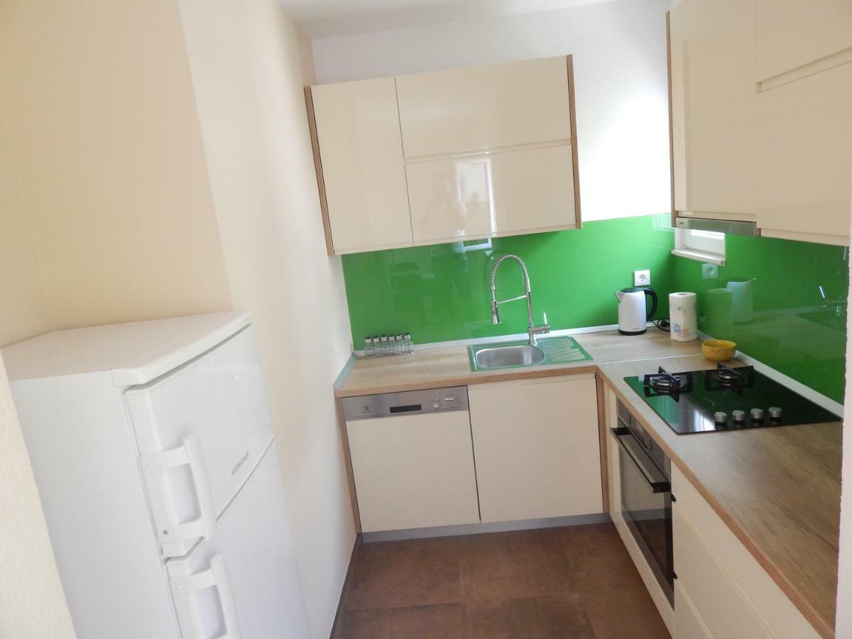 Apartman Karlo Makarska Exteriör bild