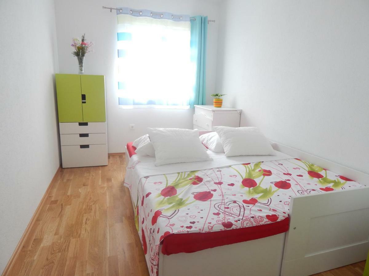 Apartman Karlo Makarska Exteriör bild