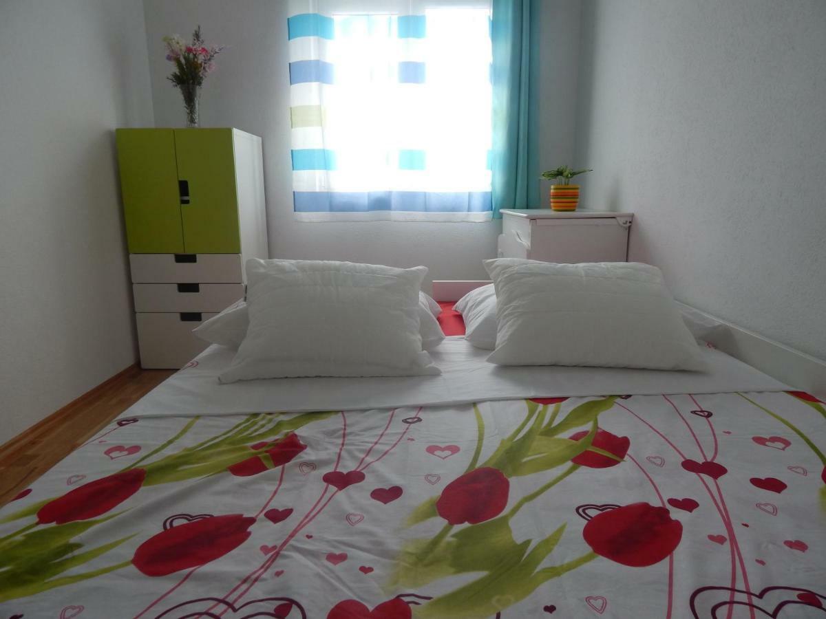 Apartman Karlo Makarska Exteriör bild