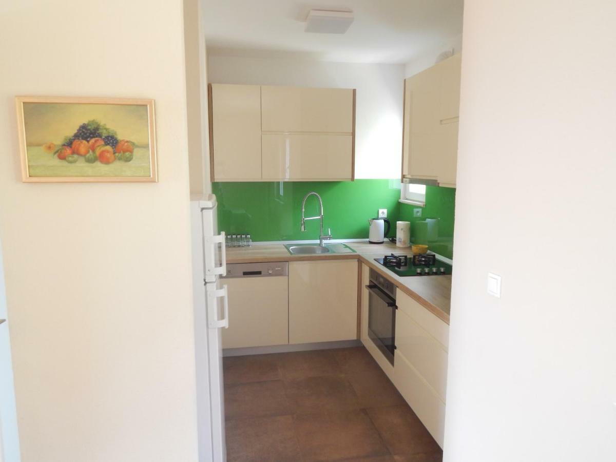 Apartman Karlo Makarska Exteriör bild