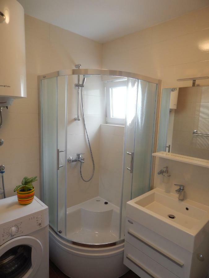 Apartman Karlo Makarska Exteriör bild