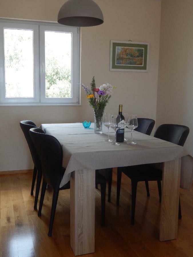 Apartman Karlo Makarska Exteriör bild