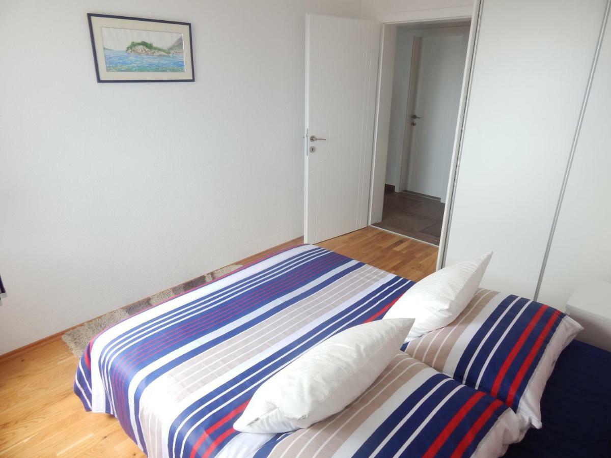 Apartman Karlo Makarska Exteriör bild